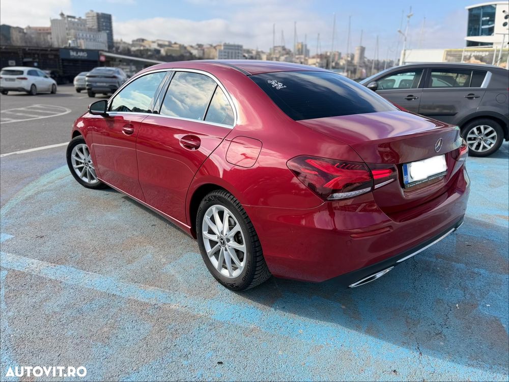Mercedes-Benz A 180 d Sedan 8G-DCT - 25