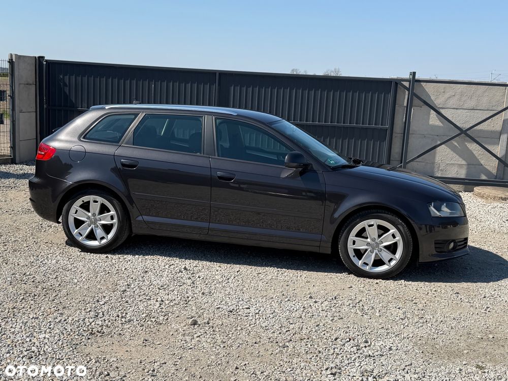 Audi A3 Sportback - 14
