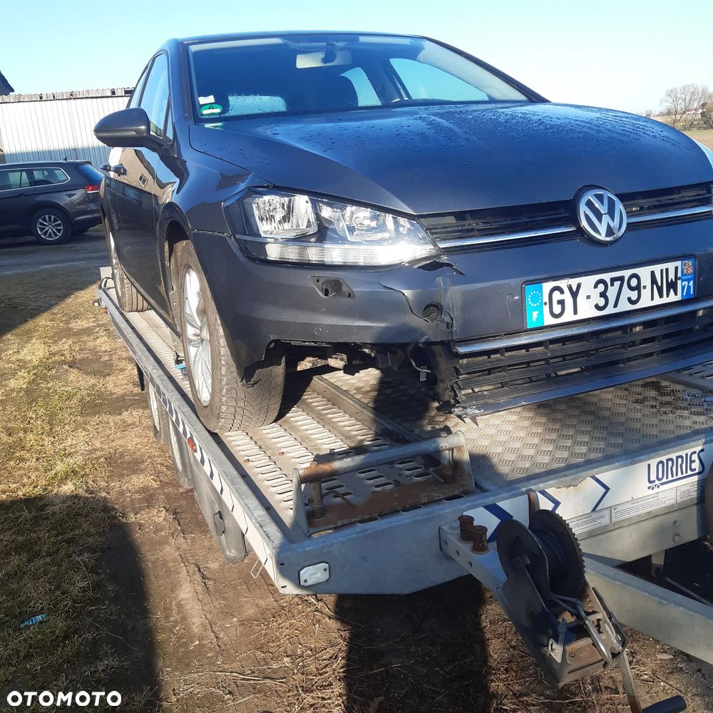 Volkswagen Golf 1.6 TDI (BlueMotion Technology) DSG Comfortline - 4