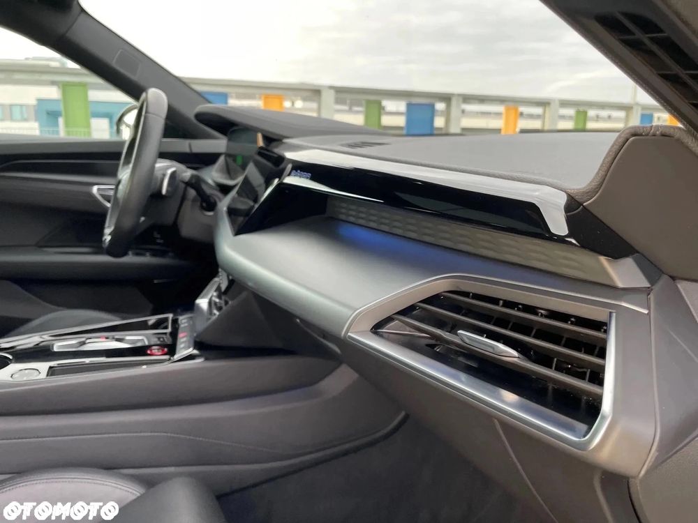 Audi e-tron GT 60 93kWh Quattro - 34