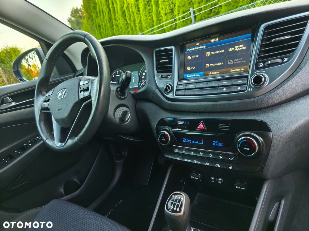 Hyundai Tucson 1.7 CRDI BlueDrive GO 2WD - 23