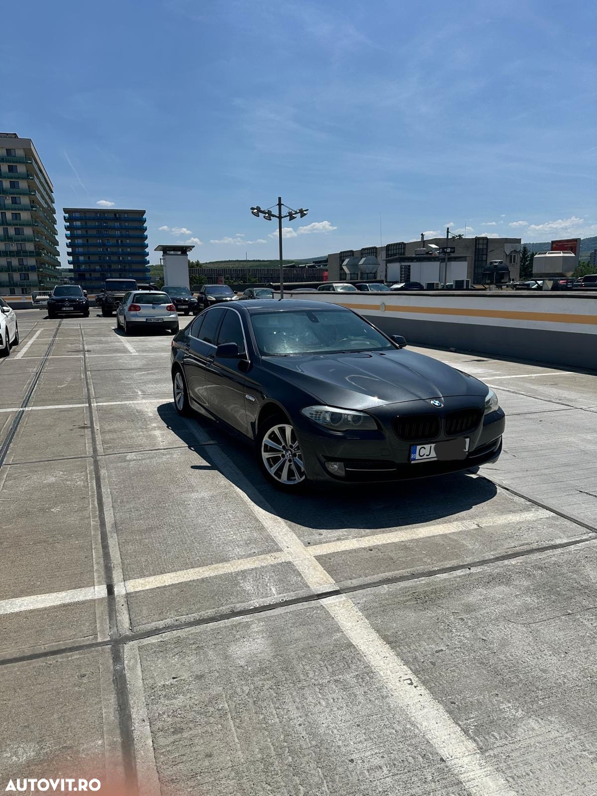 BMW Seria 5 525d xDrive - 6