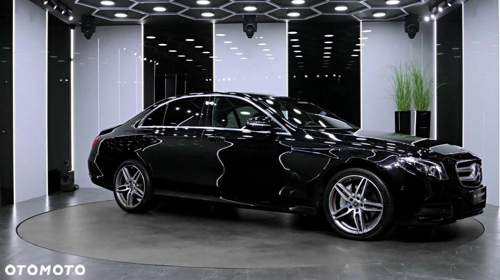Mercedes-Benz Klasa E 220 d 4-Matic AMG/Avantgarde - 9