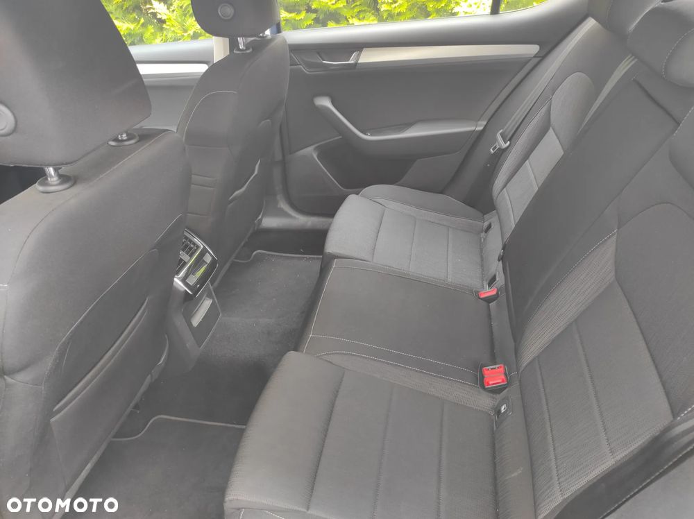 Skoda Superb 1.4 TSI ACT Ambition - 10