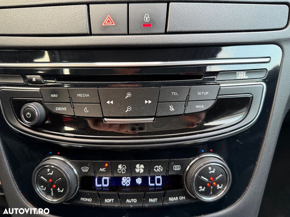 Peugeot 508 RXH Hybrid4 - 28