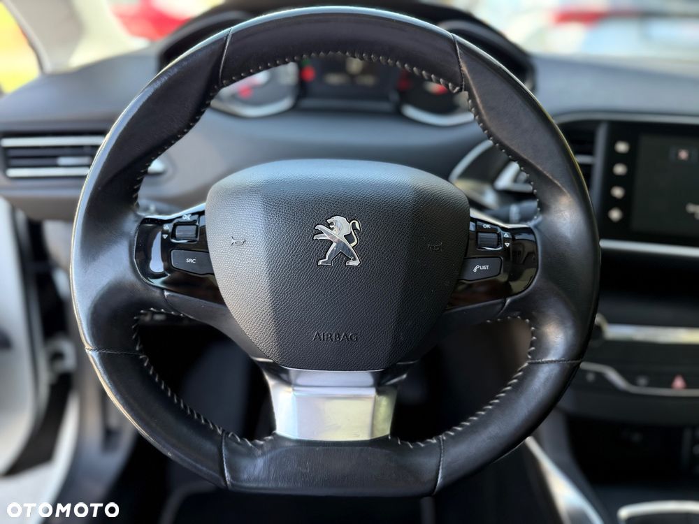 Peugeot 308 1.6 THP Allure - 22