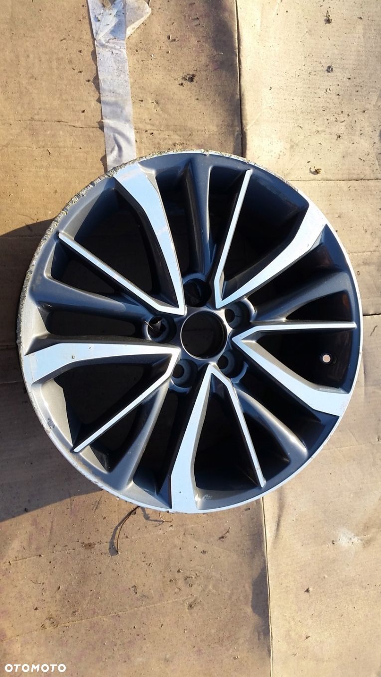 FELGA TOYOTA AURIS COROLLA 7J x17"ET39 - 1
