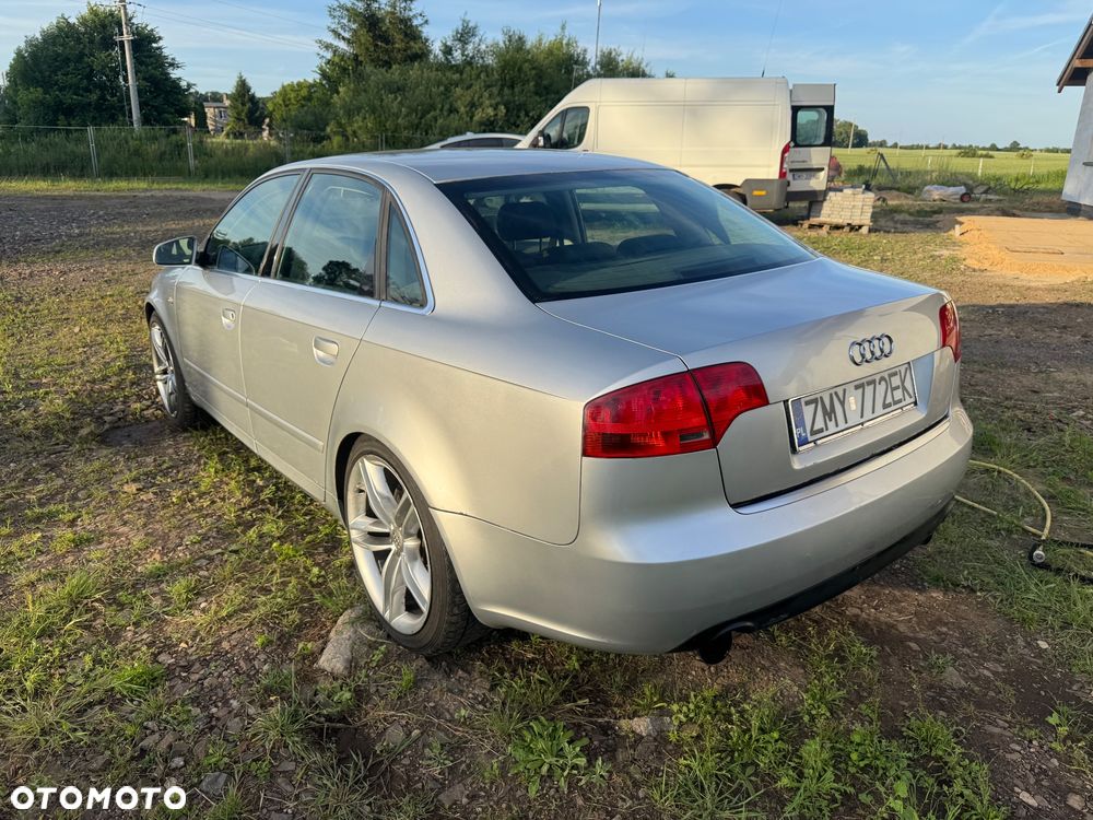 Audi A4 Limousine 2.0 T FSI quattro - 3