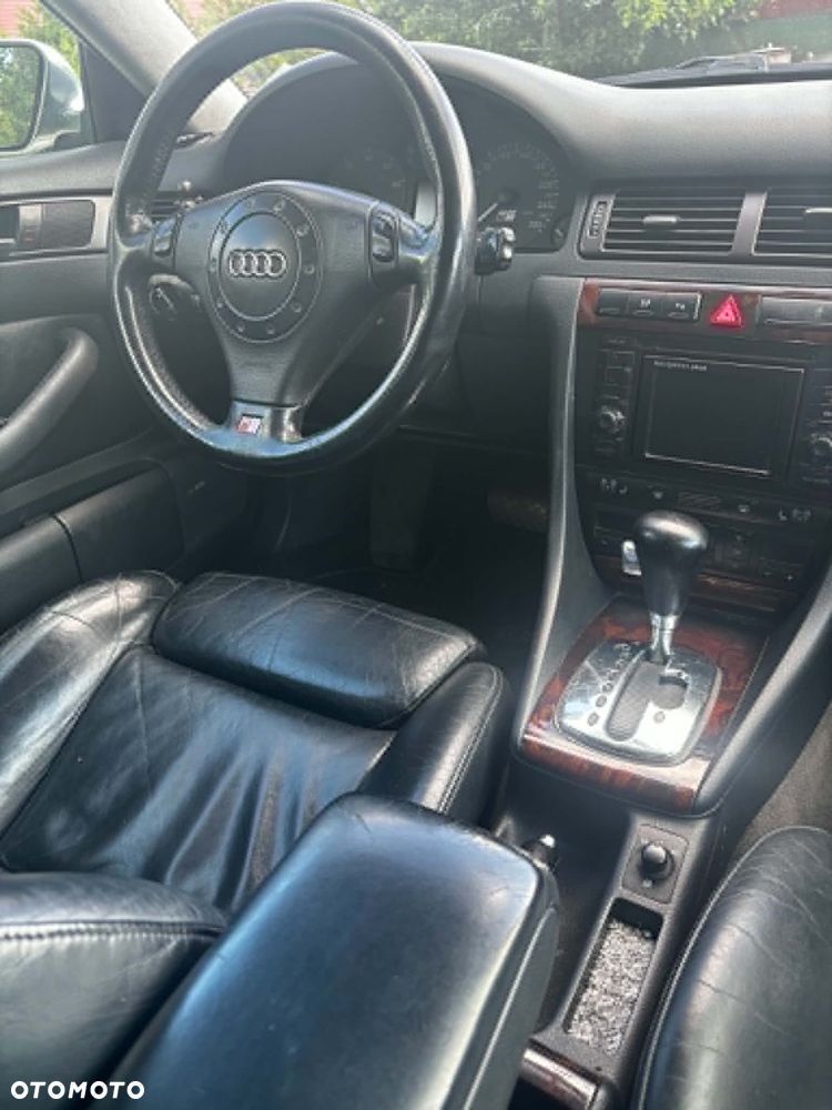 Audi S6 Avant - 11