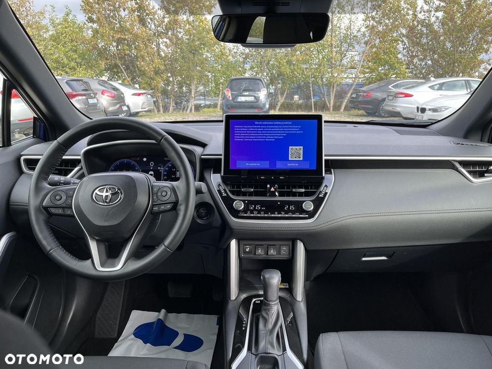 Toyota Corolla Cross - 13