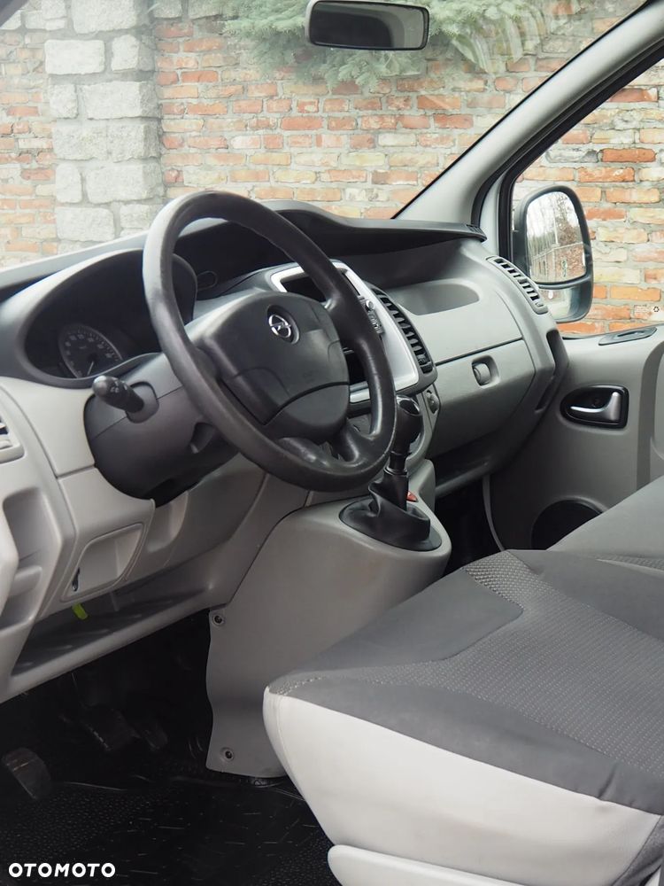 Opel Vivaro - 13