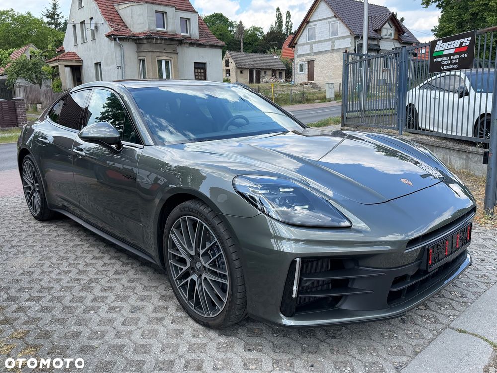 Porsche Panamera 4 E-Hybrid Executive - 4