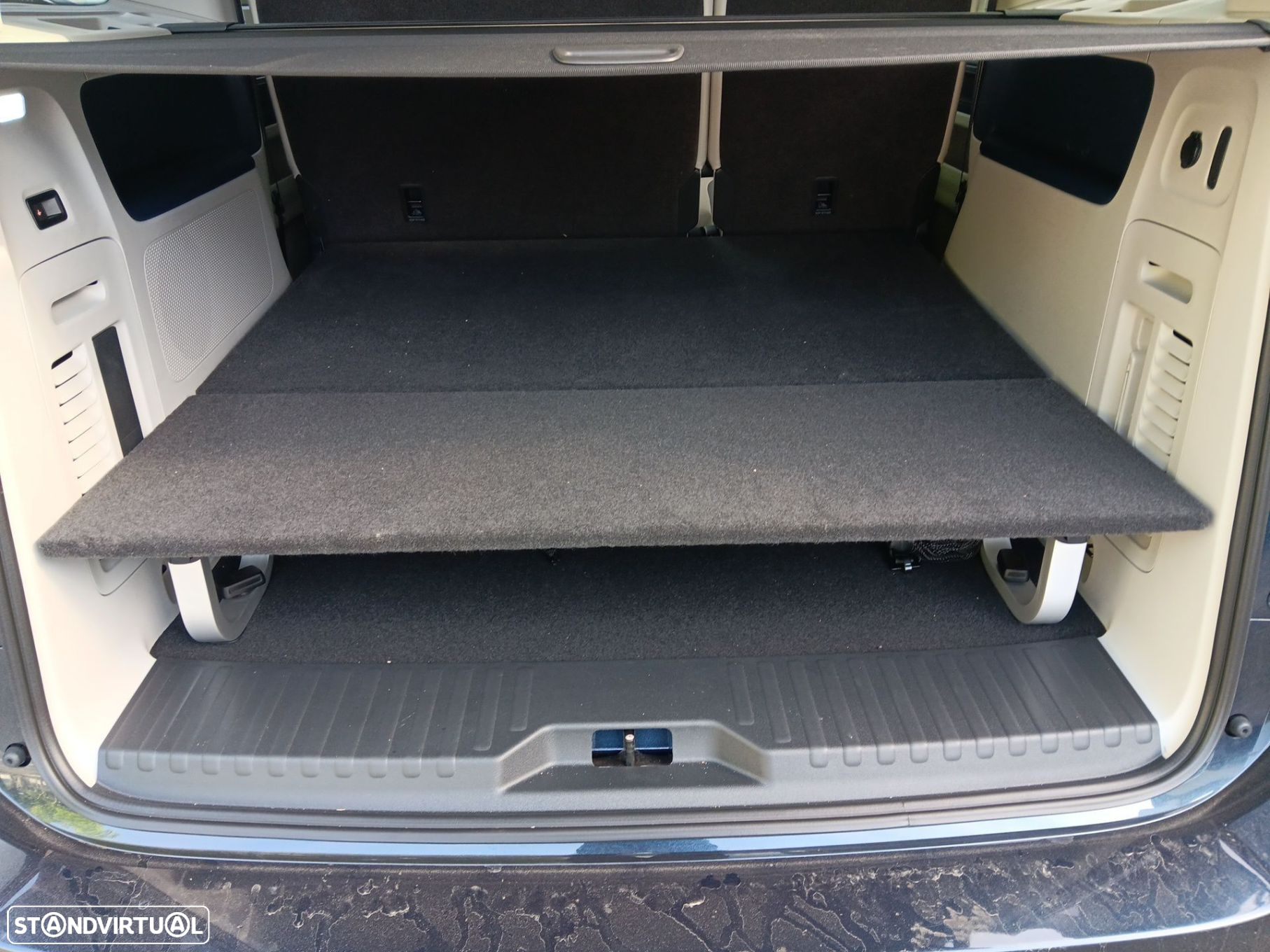 VW ID.Buzz Pro - 18