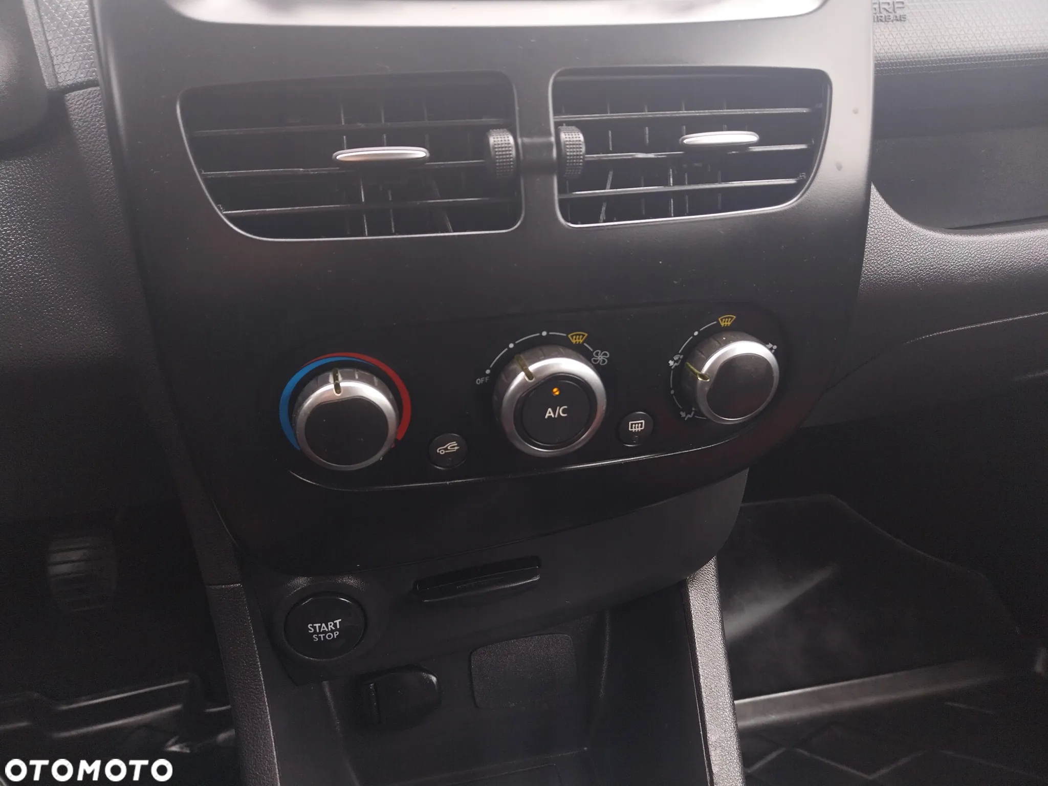 Renault Clio 1.5 dCi Energy Alize EU6 - 18