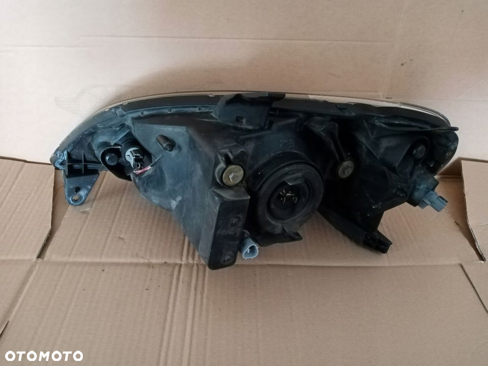 LAMPA PRAWY PRZOD DAIHATSU YRV KPL. BDB. EUROPA - 2