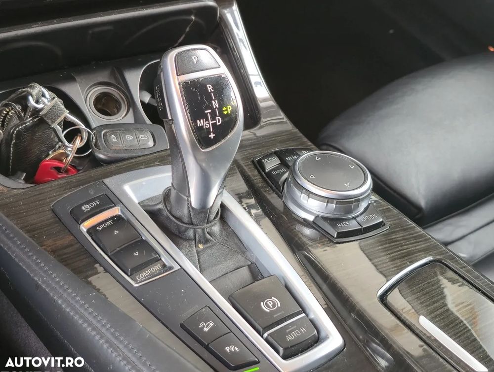 BMW Seria 5 535i xDrive Touring Aut. Luxury Line - 20