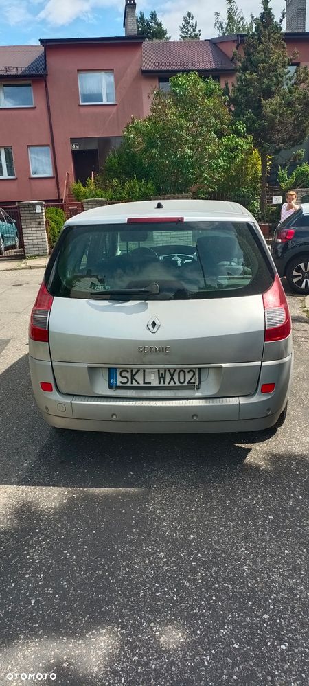 Renault Grand Scenic 1.9 dCi FAP Dynamique - 9