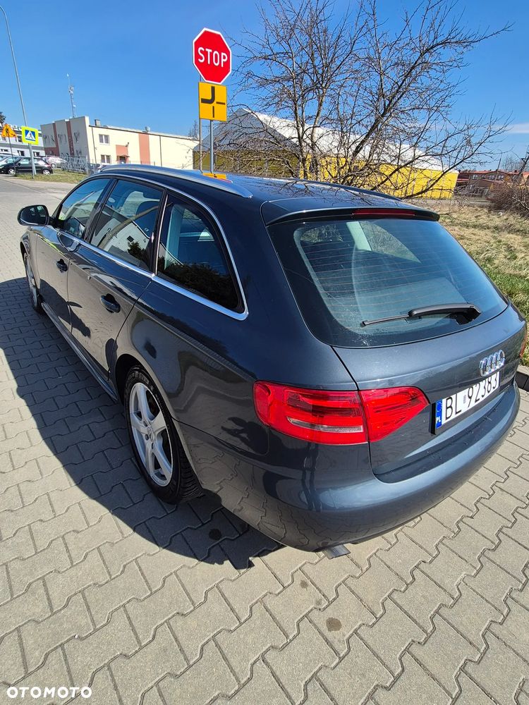 Audi A4 Avant - 4