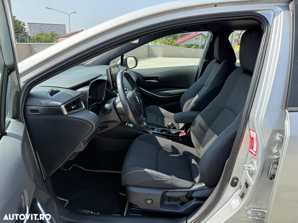 Toyota Corolla 1.8 HSD Business - 5