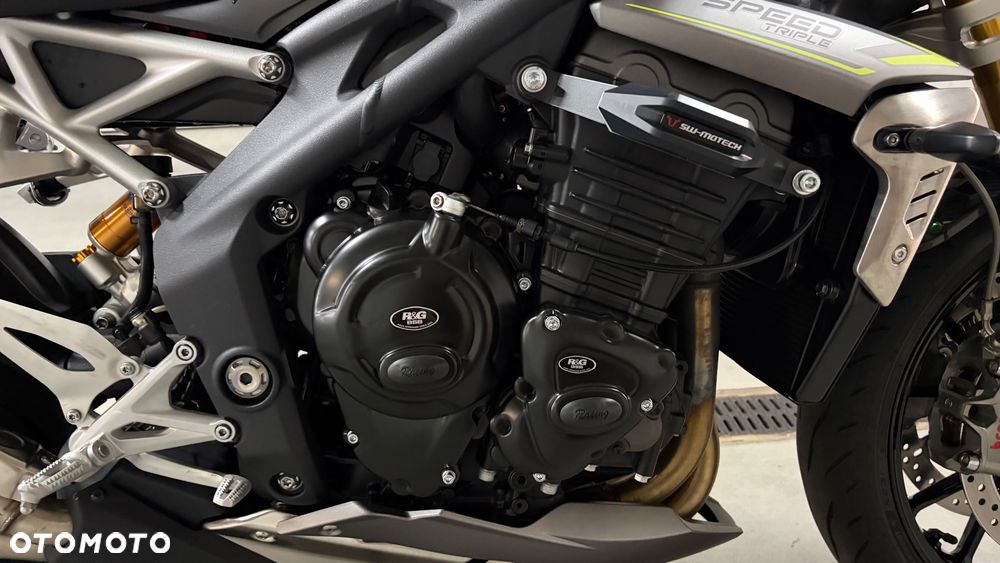 Triumph Speed Triple - 6