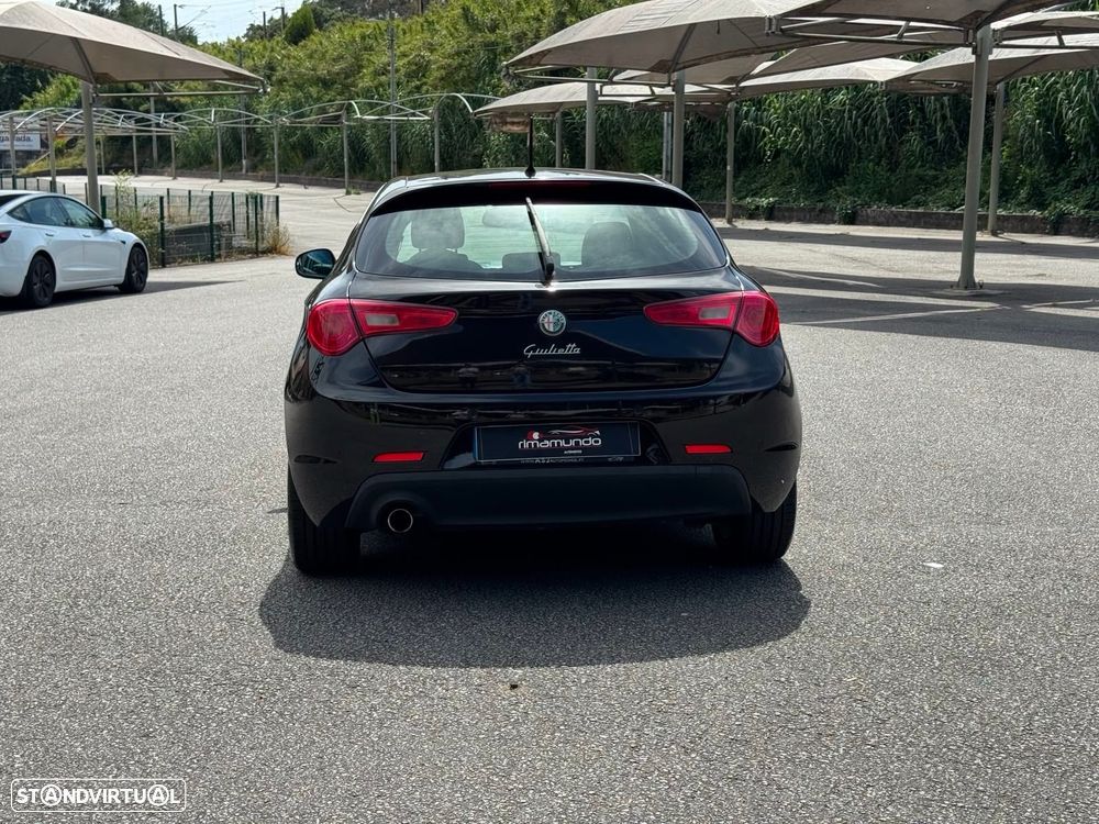 Alfa Romeo Giulietta 1.6 JTDM Distinctive - 6