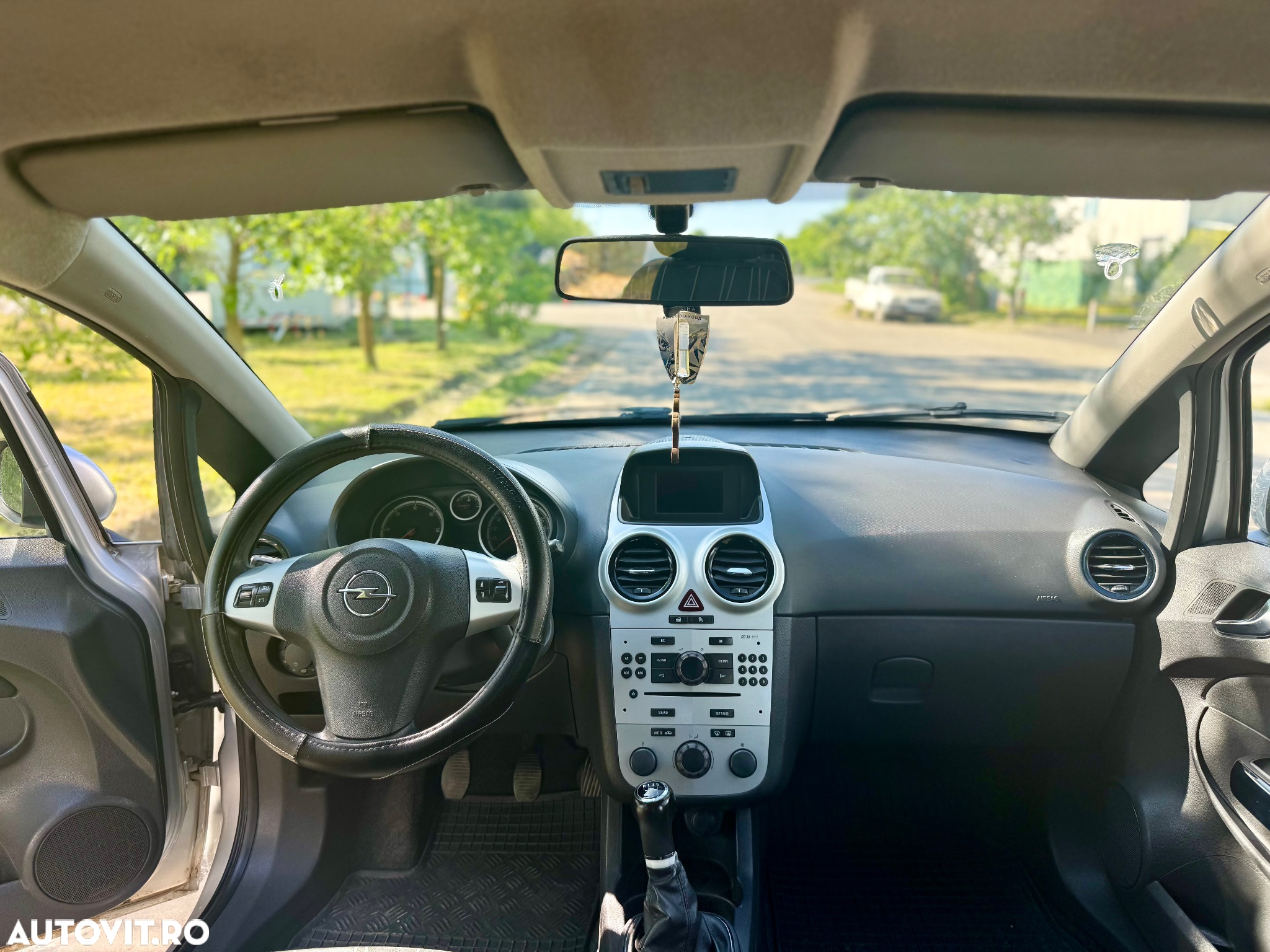Opel Corsa - 2