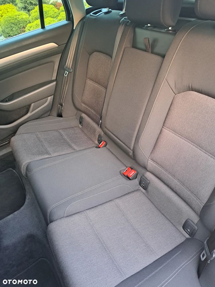 Volkswagen Passat 2.0 TDI (BlueMotion Technology) DSG Comfortline - 24