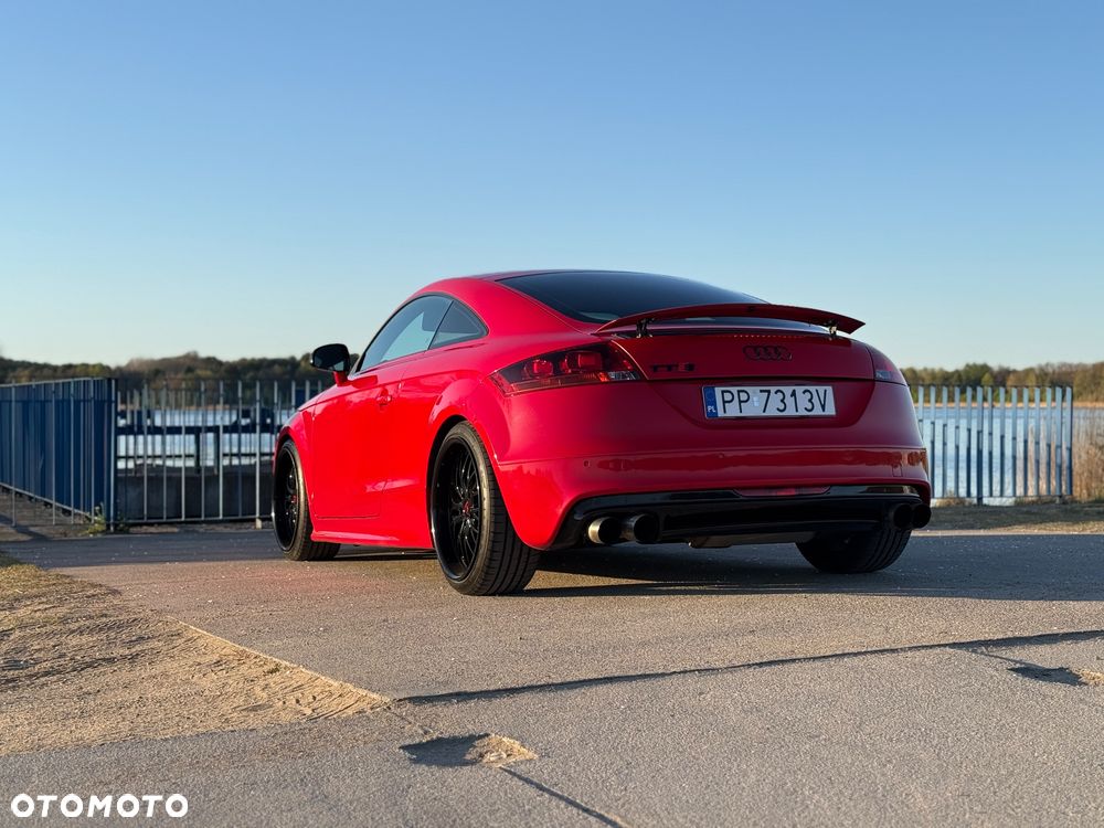 Audi TT S Coupé - 21