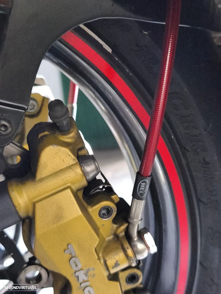 Suzuki GSX-R Sport - 9