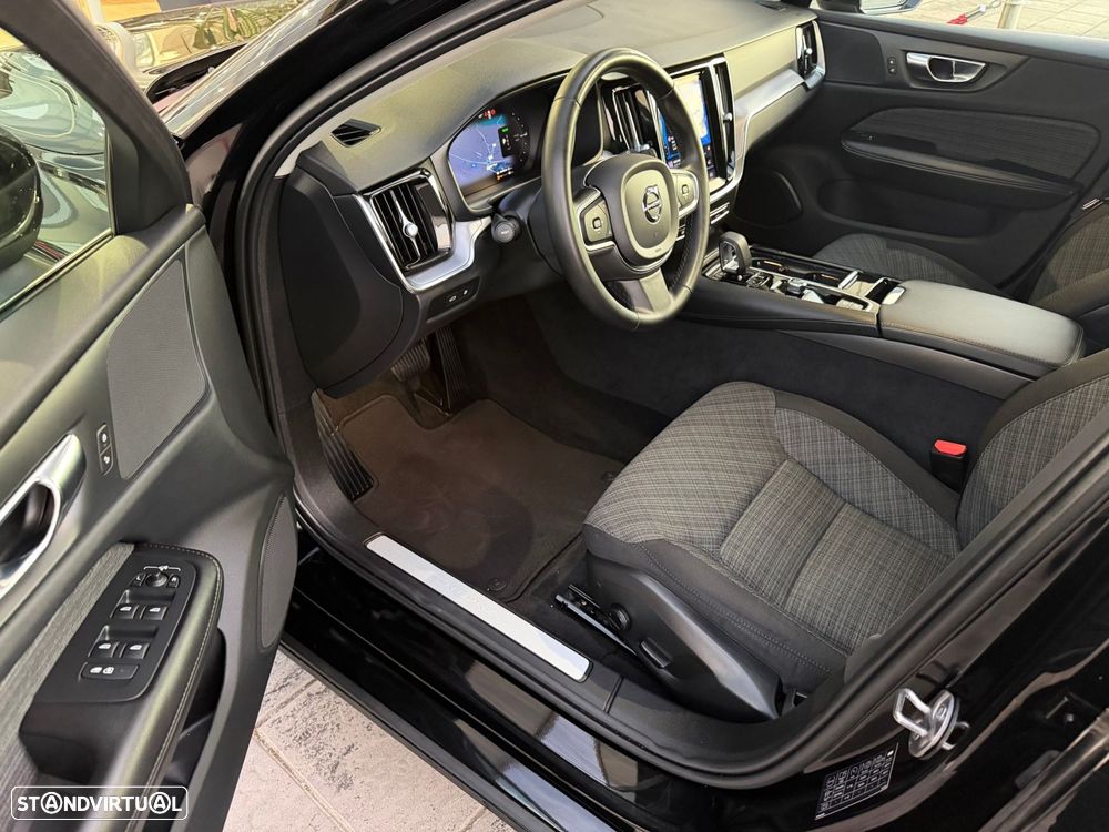 Volvo V60 2.0 T6 AWD TE Core - 11