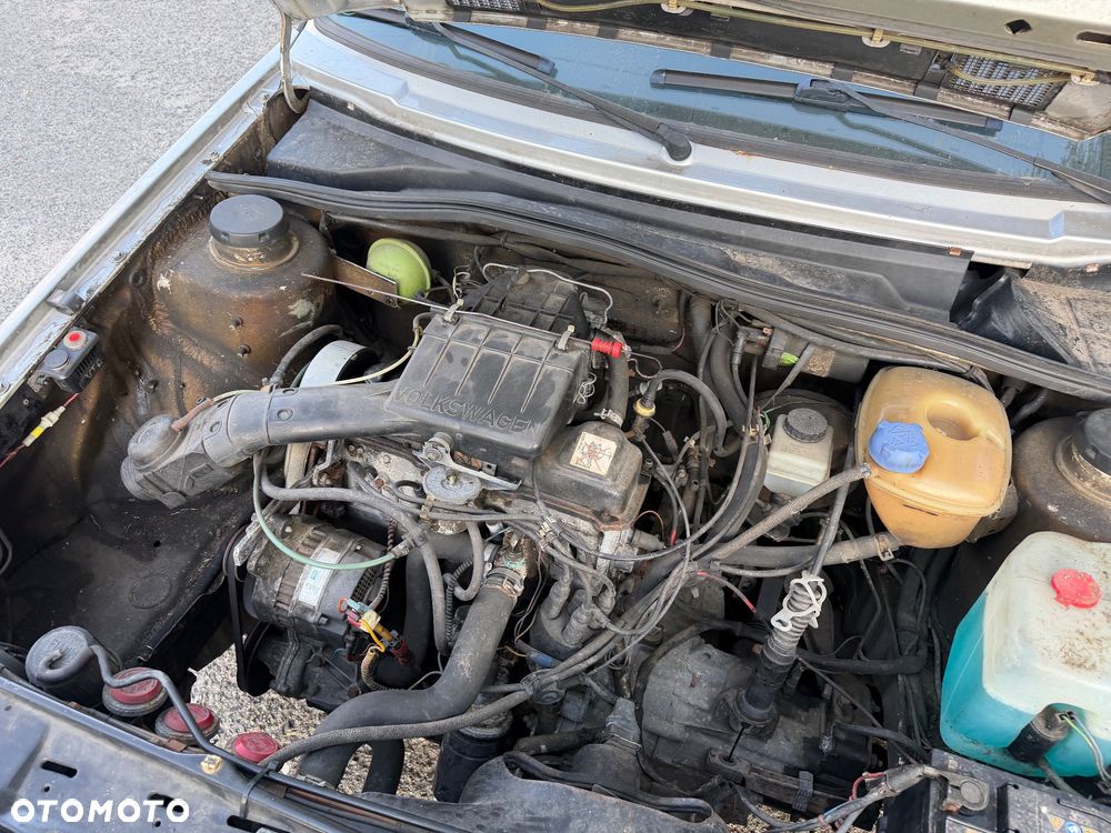 Volkswagen Jetta - 31