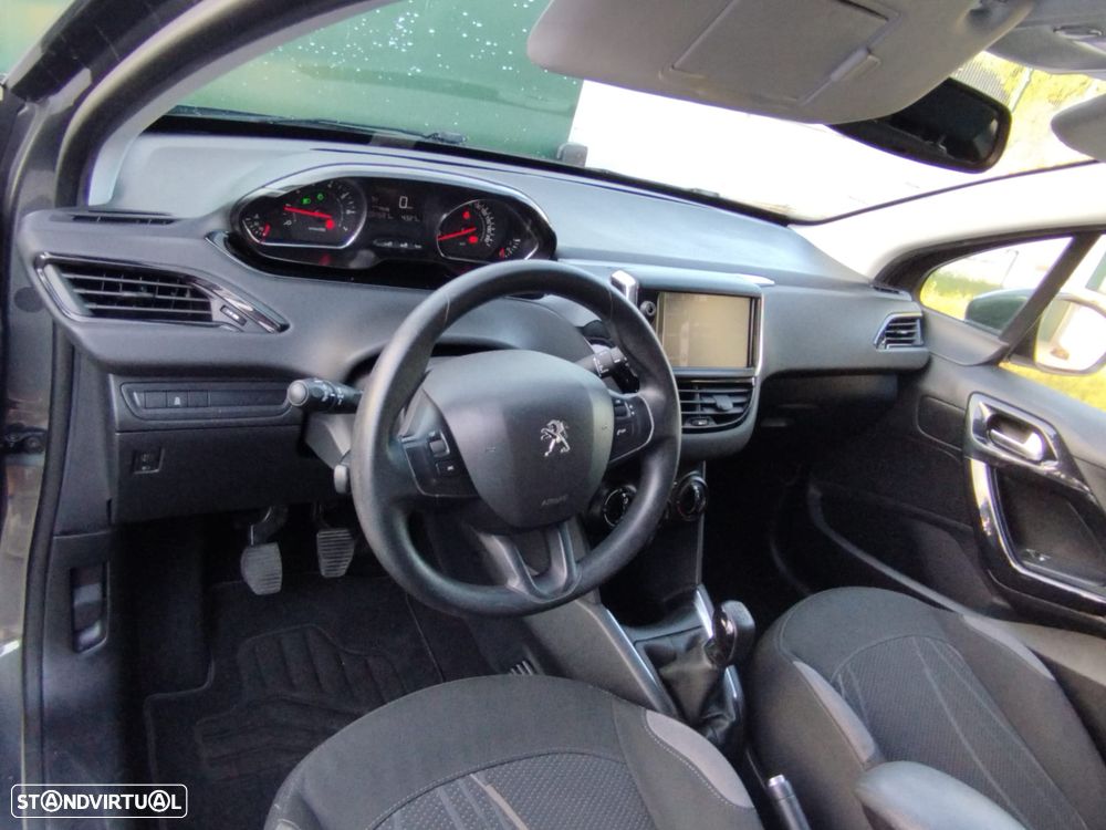 Peugeot 208 - 20