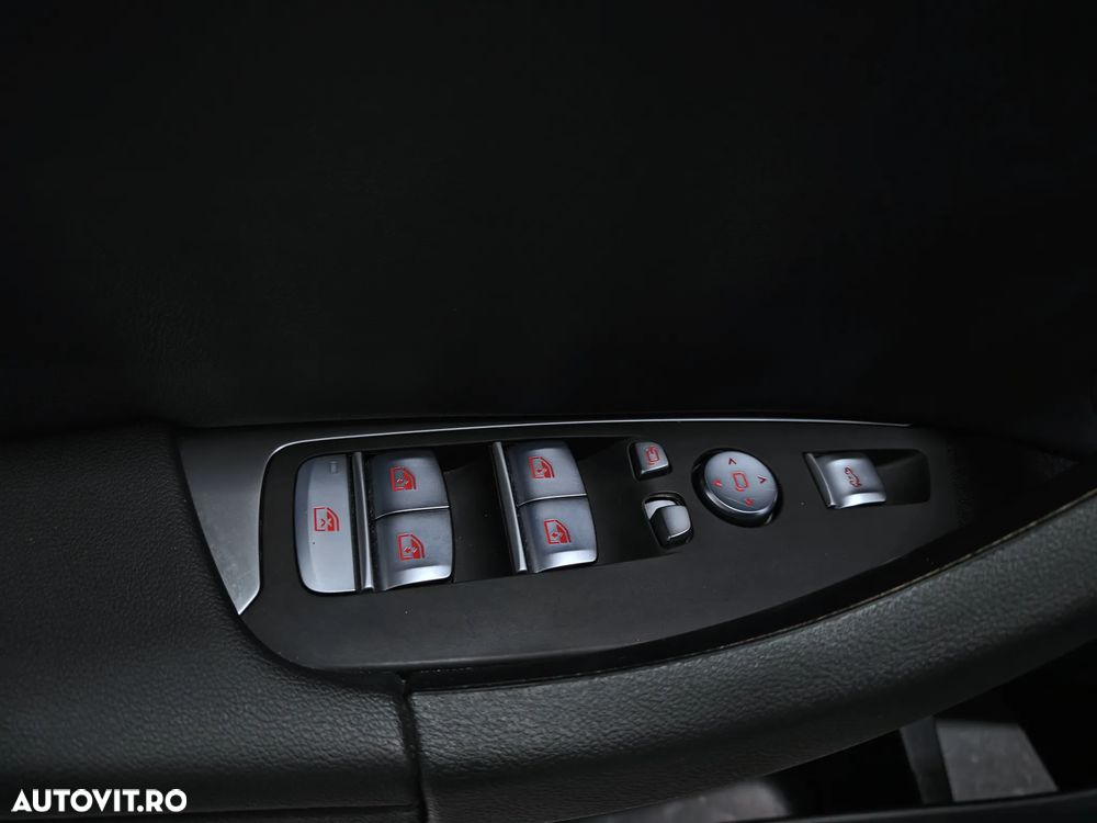 BMW X3 xDrive30e AT PHEV - 29