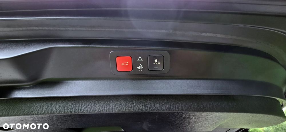 Peugeot 5008 2.0 BlueHDi GT Pack S&S EAT8 - 8