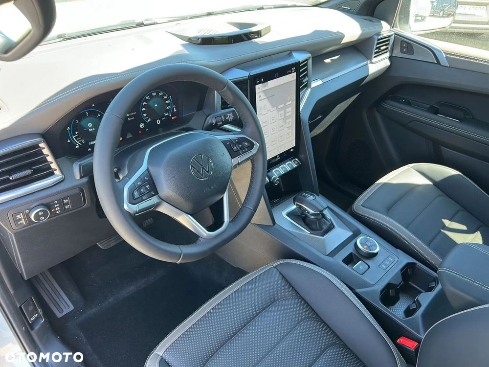 Volkswagen Amarok - 10