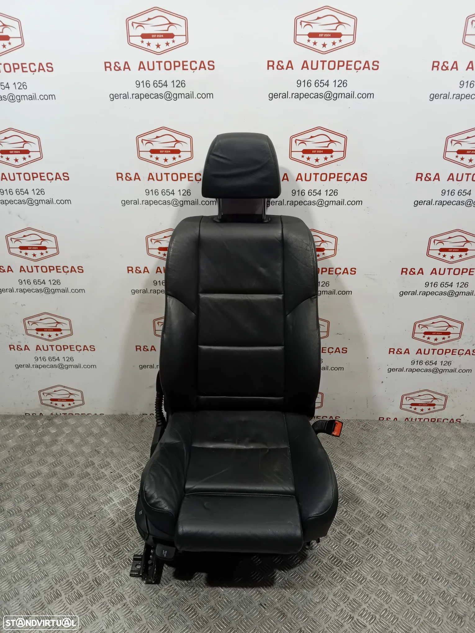 Conjunto de Bancos BMW Serie 5 E61 Pack M em Pele Original - 12