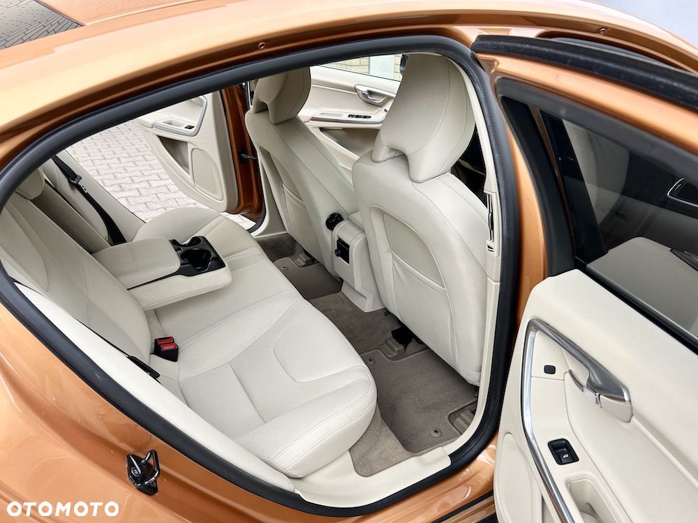 Volvo S60 - 14