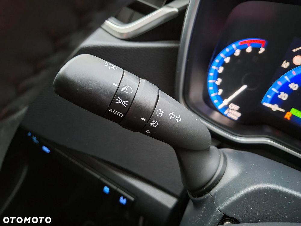 Toyota Corolla 1.8 Hybrid Comfort - 29
