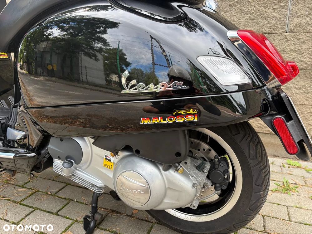 Vespa GTS - 21