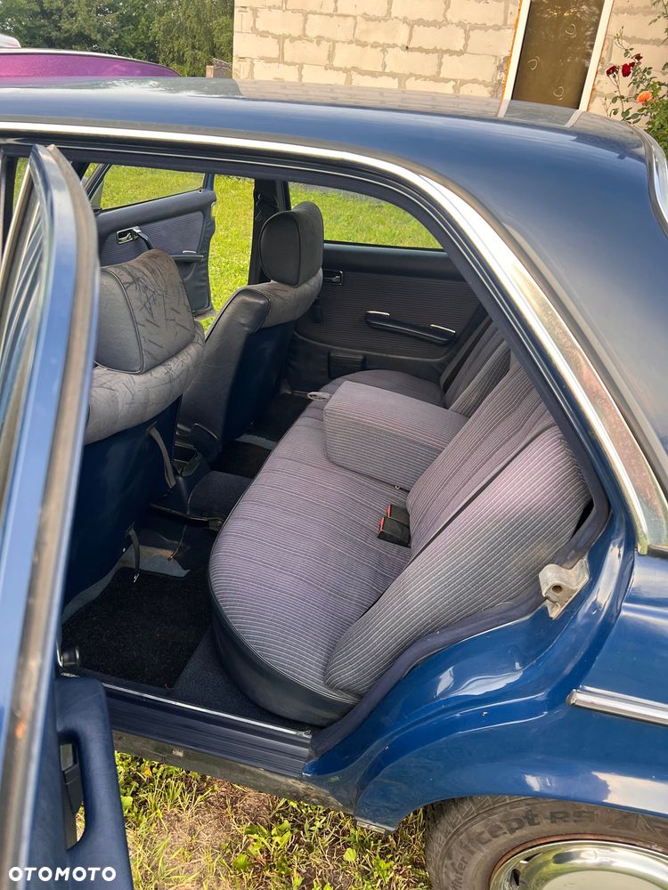 Mercedes-Benz W123 - 4