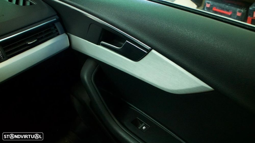 Audi A4 Avant 2.0 TDI S-line S tronic - 26