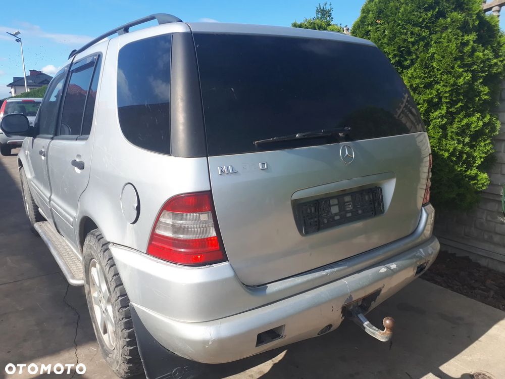 MERCEDES ML W163 97-01 3.2 V6 BELKA ZAWIESZENIA TYŁ TYLNA OŚ - 6