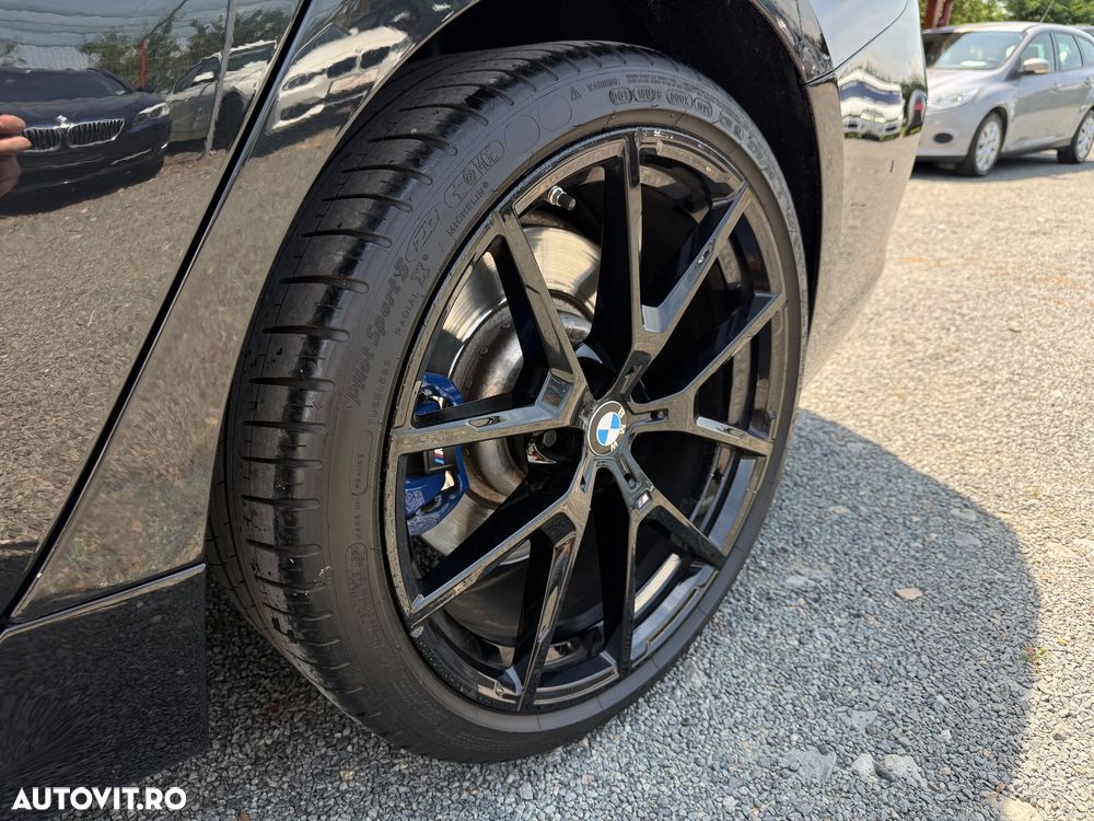 BMW Seria 8 - 37