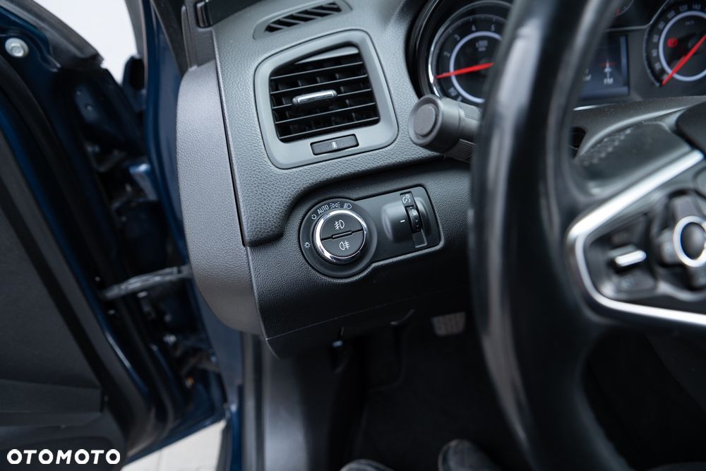 Opel Insignia 2.0 BiTurbo CDTI Sport - 28