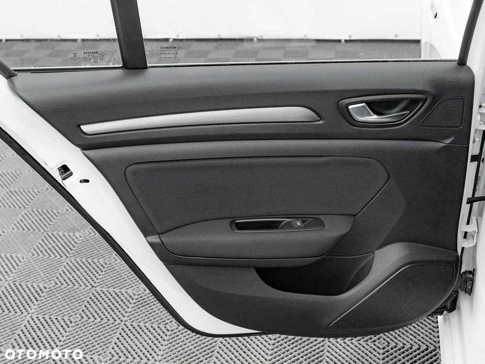 Renault Megane 1.5 Blue dCi Zen EDC - 21