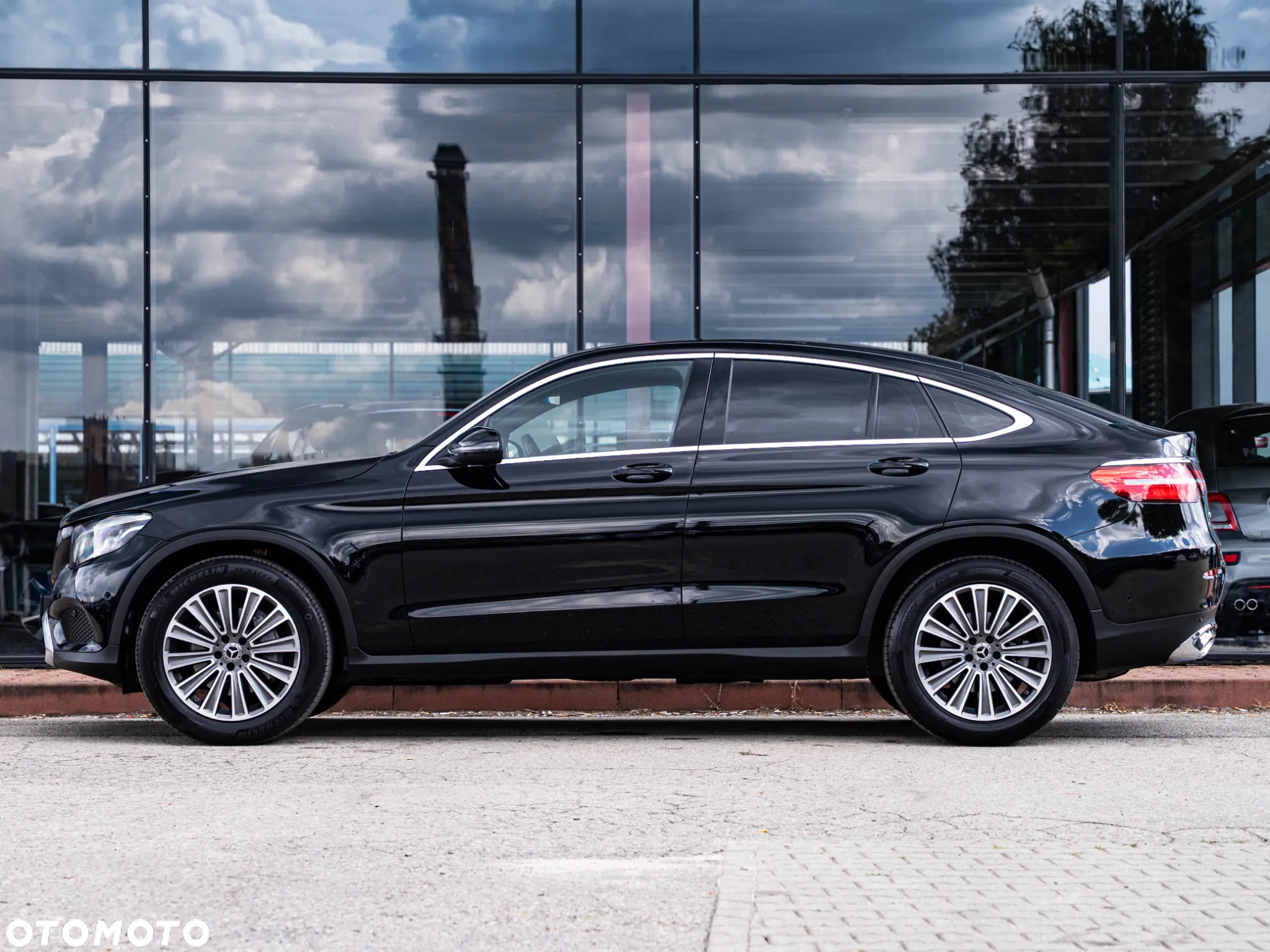 Mercedes-Benz GLC 300 Coupe 4Matic 9G-TRONIC Exclusive - 18