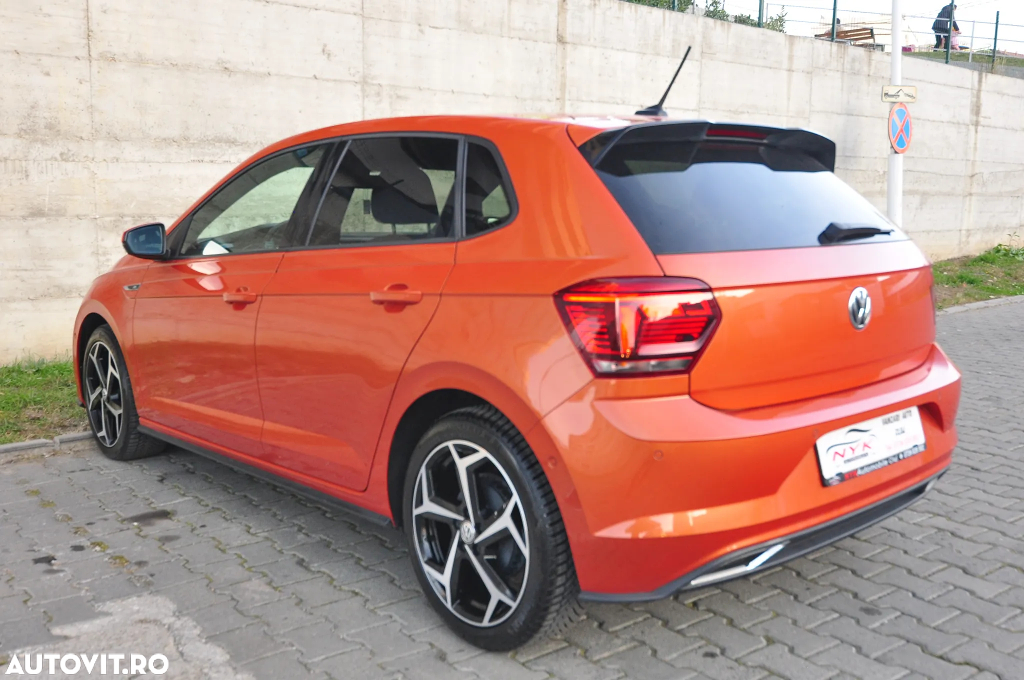 Volkswagen Polo 1.0 TSI Highline - 3