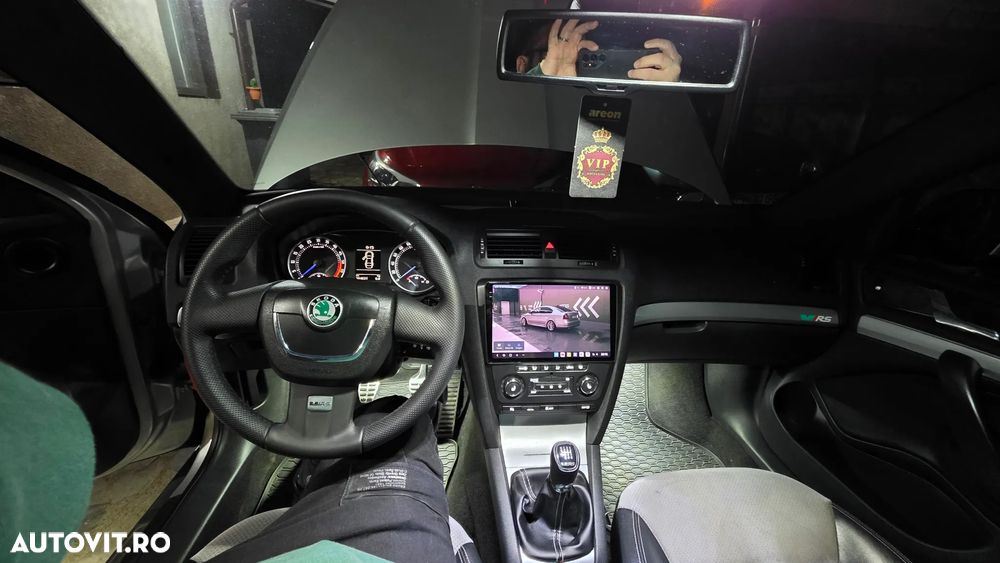 Skoda Octavia 2.0 TDI RS - 8