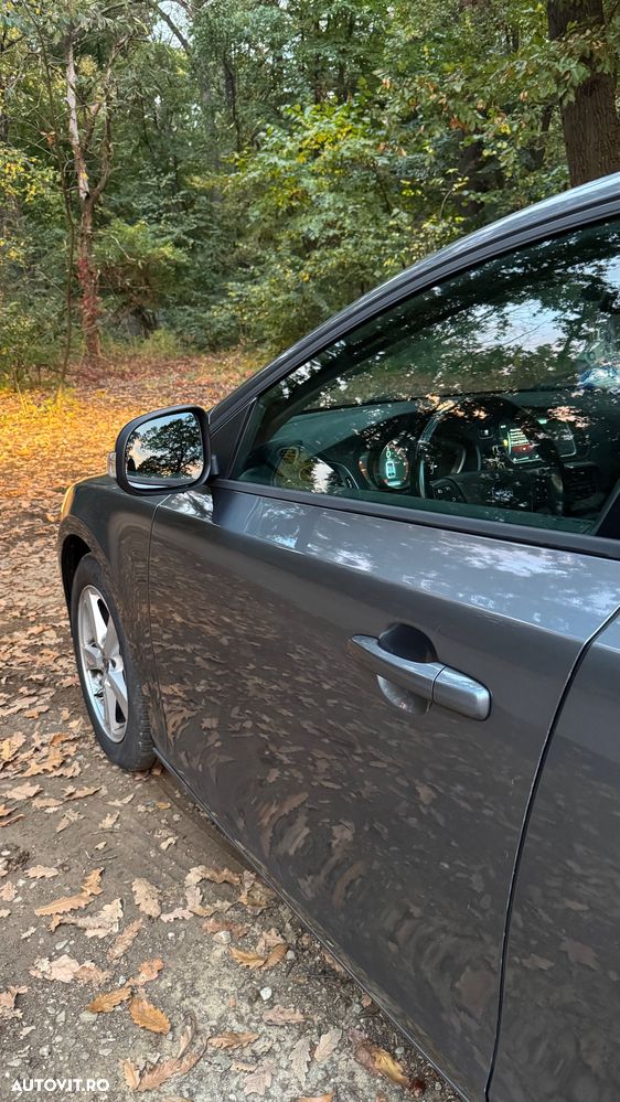 Volvo V40 D4 Kinetic - 5
