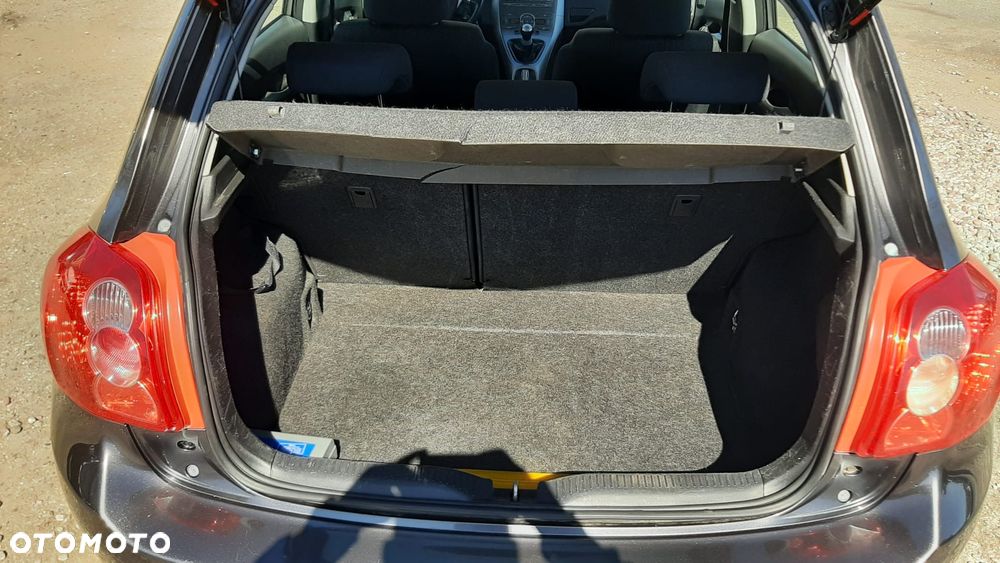 Toyota Auris 1.6 VVT-i Sol - 9